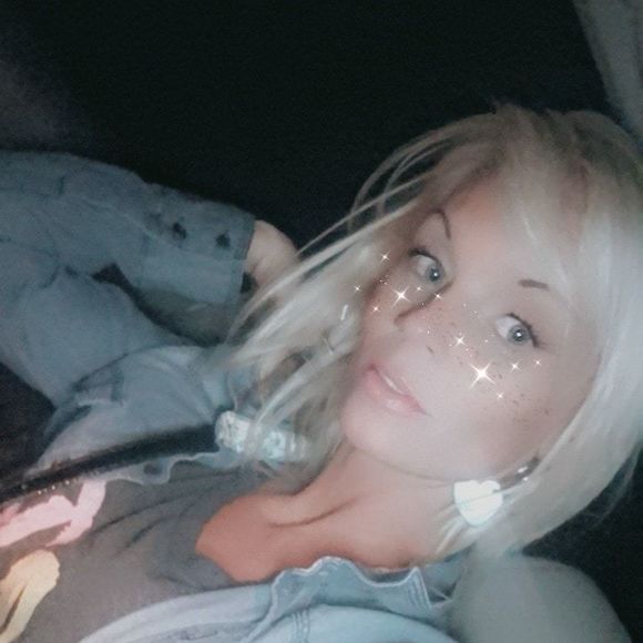 Meet your Posher, Sara - Picture 1 of 1